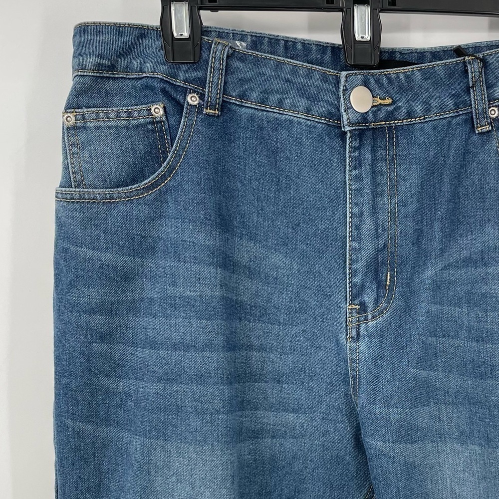 NEW! Pretty Little Thing Bum Rip Jeans - Picture 4 of 15